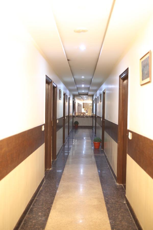 Palwal Hotel Pappan Plaza المظهر الخارجي الصورة